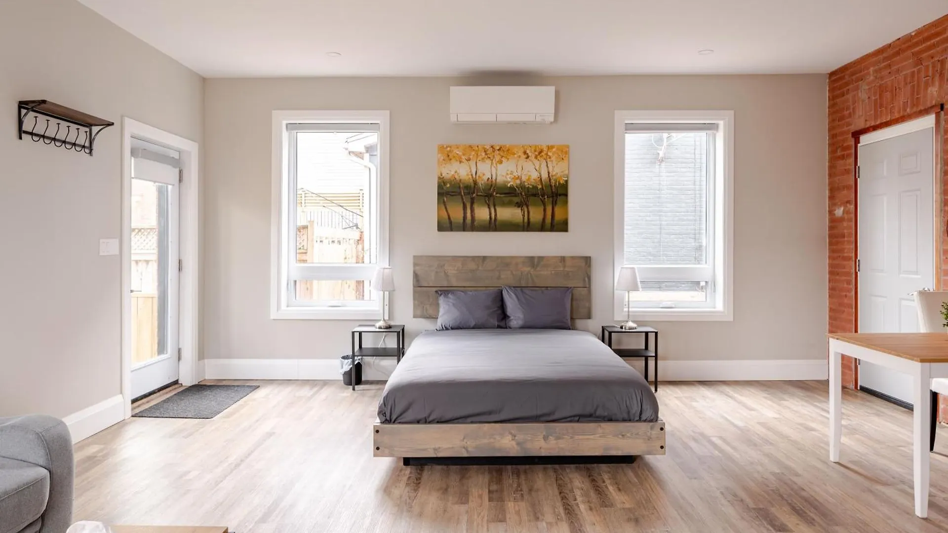 Entire Bachelor Unit En-Suite Across From Google - Br3 Kitchener 0*,  Canada